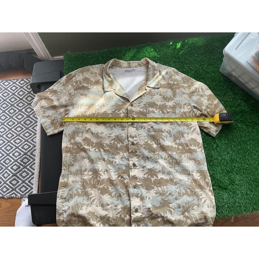 Columbia PFG Mens Large Tan Palm Tree Tropical Fishing Shirt Short Sleeve Button